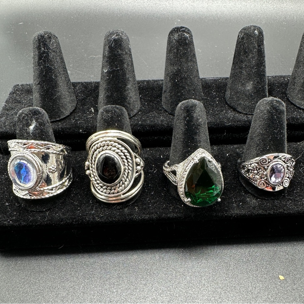 Elegant Silver and Green Gemstone Ring Set size 10